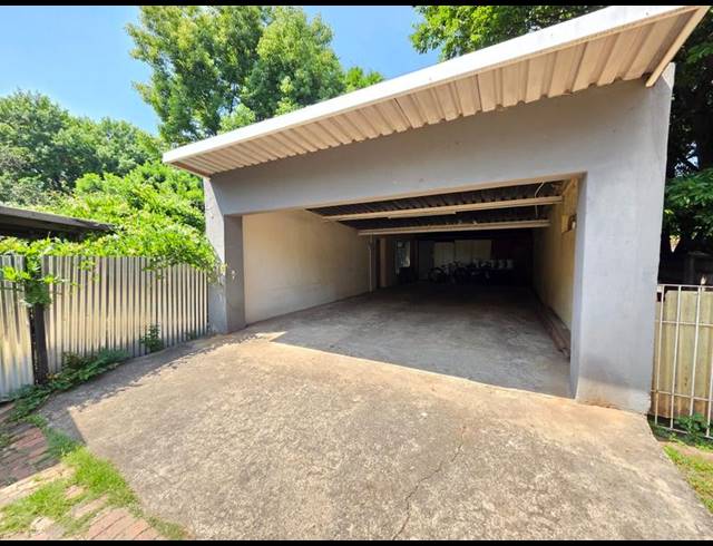 6 BEDROOM HOUSE FOR SALE IN MEYERTON CENTRAL